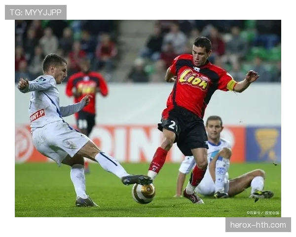 阿什利扬传中技术亮眼,助力球队提升竞争力争夺胜利 阿什利扬传中技术亮眼,助力球队提升竞争力争夺胜利