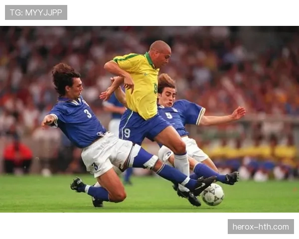 马尔蒂尼深度解析现代足球战略演变：如何在变革中保持顶级竞争力