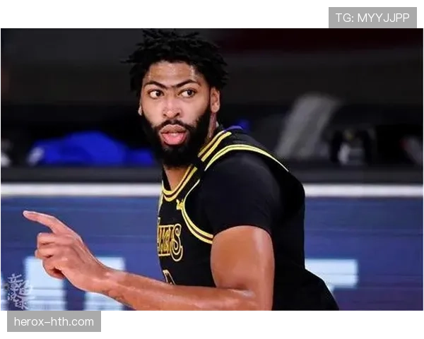 米洛斯·克尔凯兹近期表现稳健，防守数据持续提升